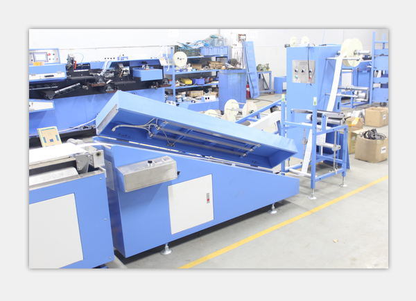 Multicolors Clothing Label Automatic Screen Printing Machine